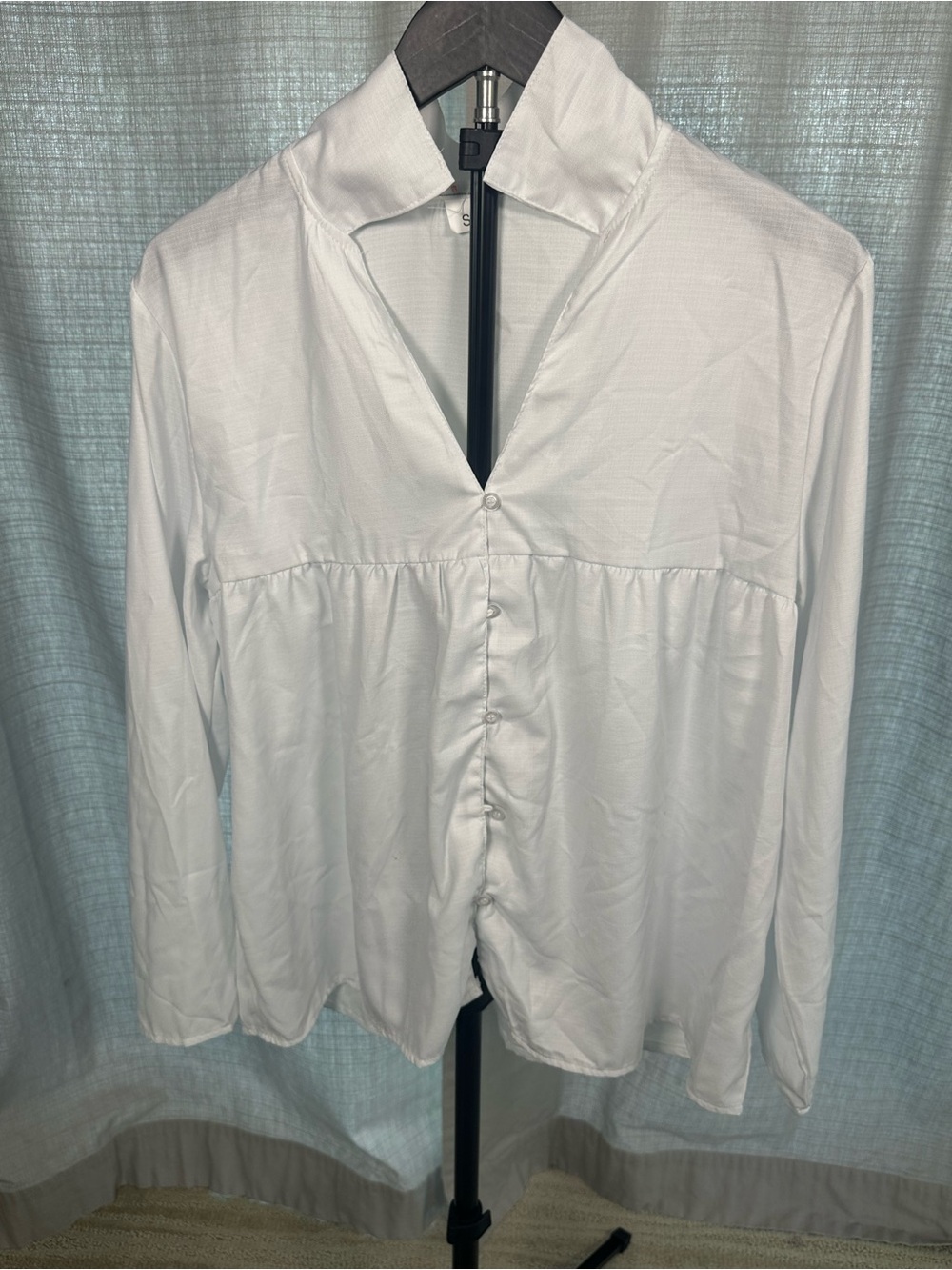 White Button-Front Women's Top - Classic V-Neck